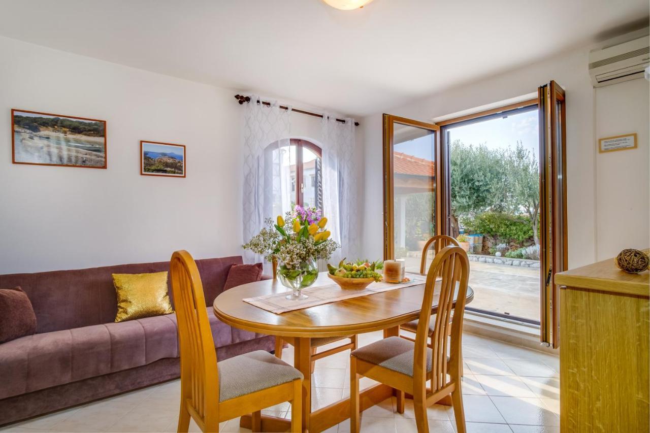 Apartments Franjo Mali Lošinj Exteriér fotografie