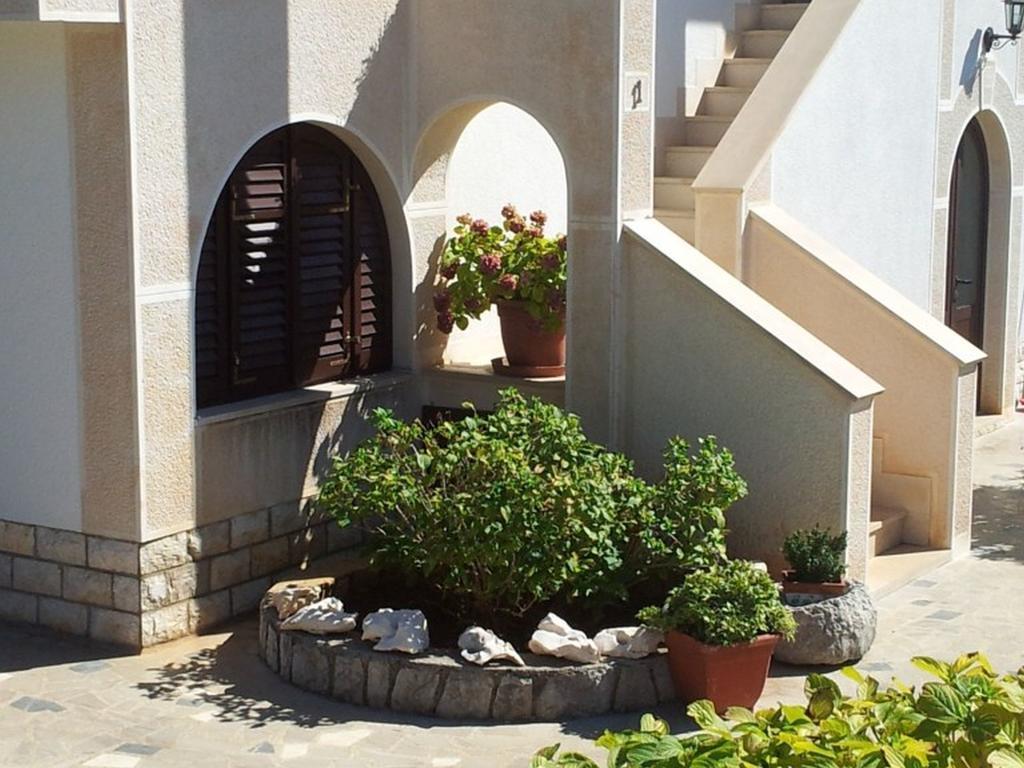 Apartments Franjo Mali Lošinj Exteriér fotografie