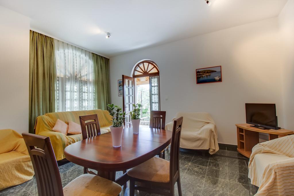 Apartments Franjo Mali Lošinj Pokoj fotografie